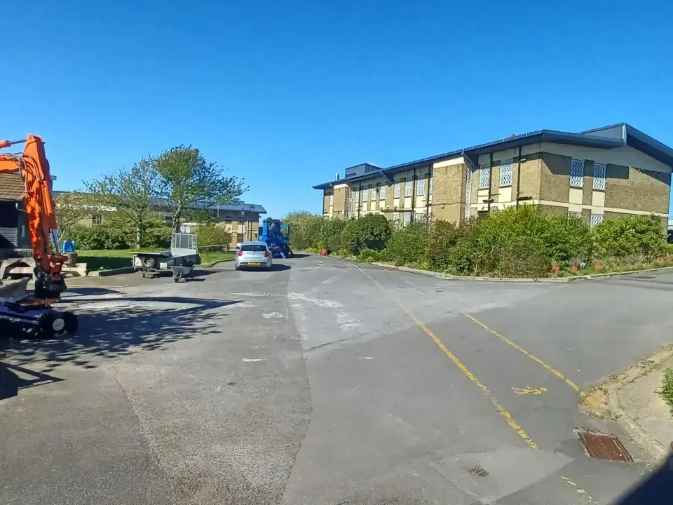 Main Entrance photo 3
