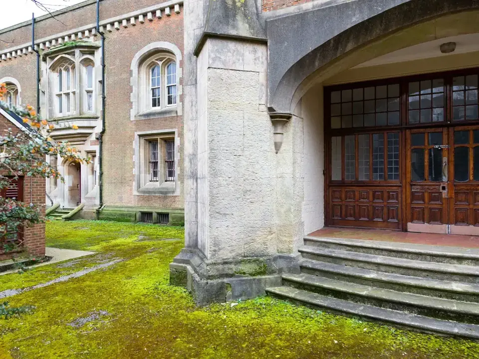 Officers Mess photo 14