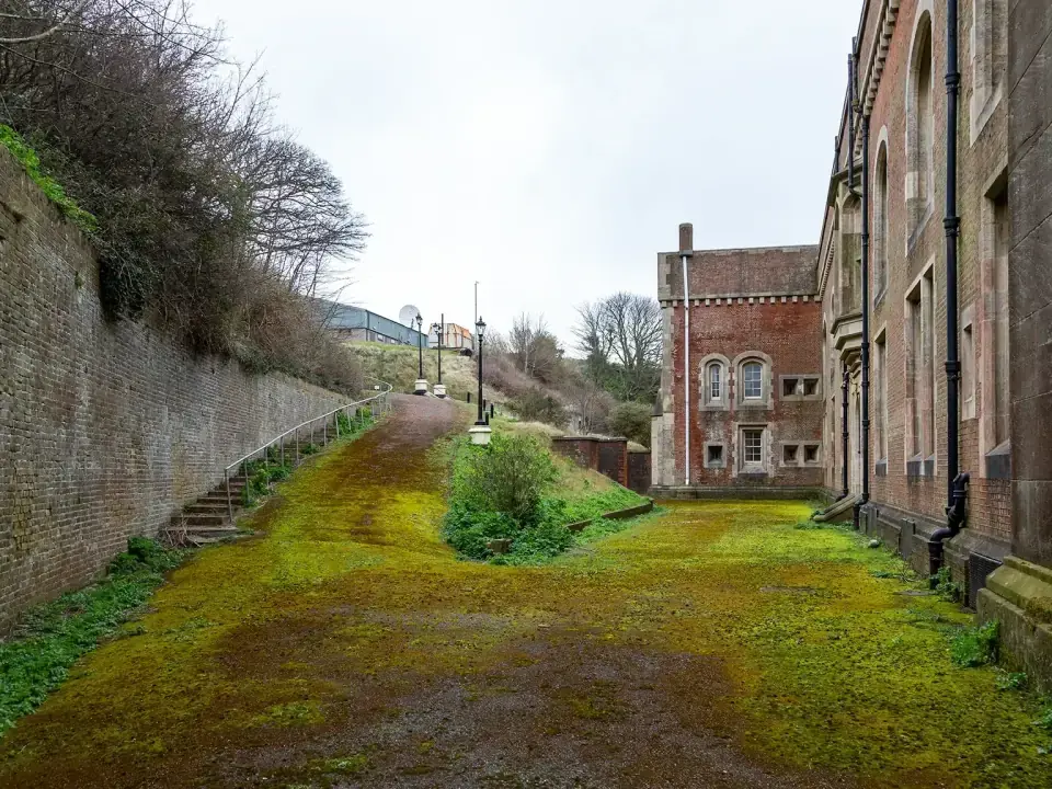 Officers Mess photo 18