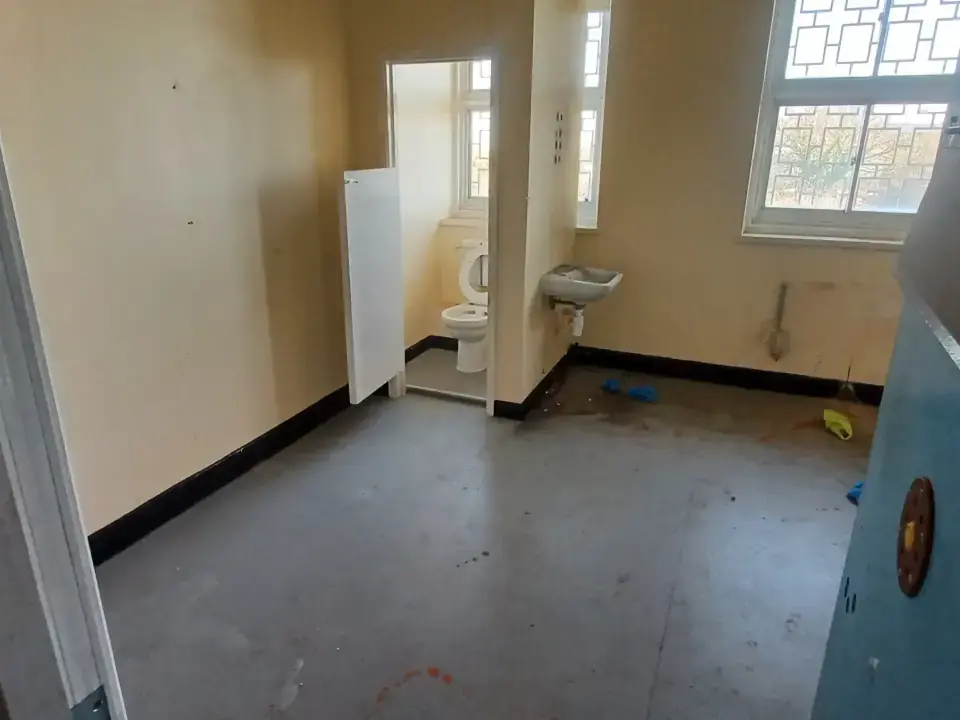Toilets & Showers photo 16