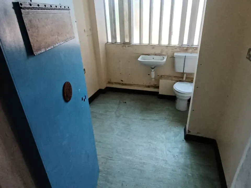 Toilets & Showers photo 17